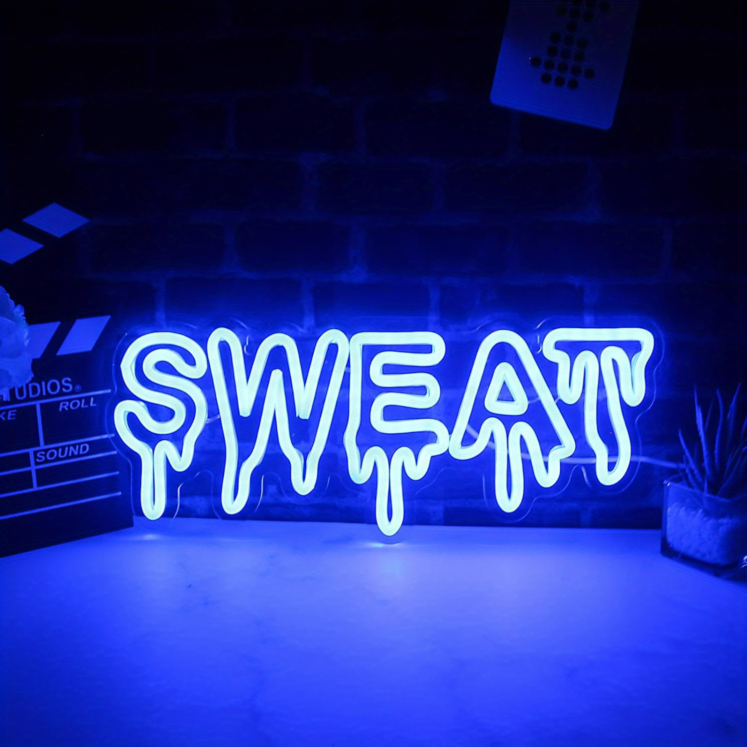 Sweat Blue Dripping LED Neon S - огляд і ціна Home Zone Gym